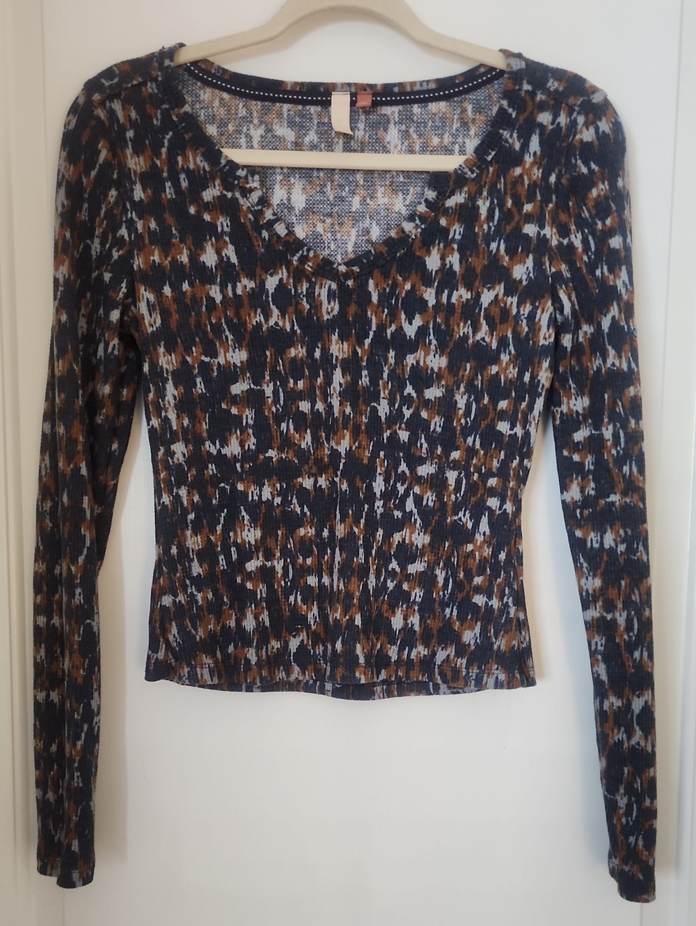 Pilcro Navy, Brown & Cream Ribbed V-Neck Long Sleeve Top